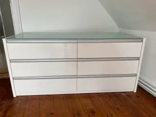 Kommode 