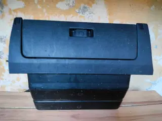 Handskerum VW Polo 2 / Type 86C