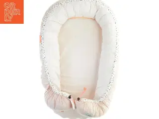Babynest fra Done By Deer (str. 80x50 cm)