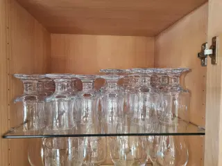 60 Skibsglas sælges.