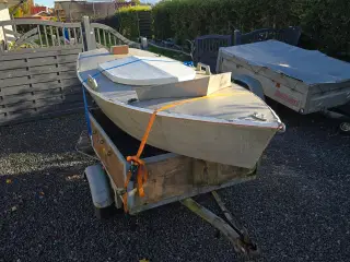 Båd + motor + trailer