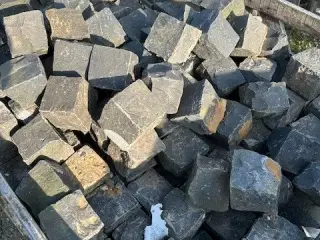 Chaussésten sort kina