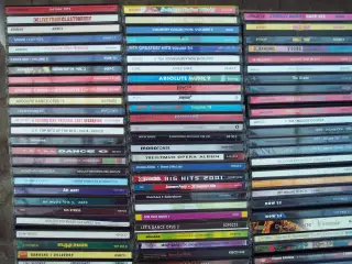 500 OPSAMLINGS-CDer sælges stykvis….              