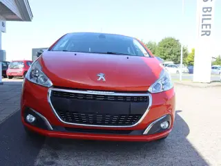 Peugeot 208 1,2 VTi 82 Chili Sky