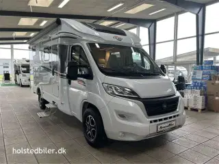 2023 - Carado T 337 Emotion KM KUN 22000 og 9 trins automatgear.