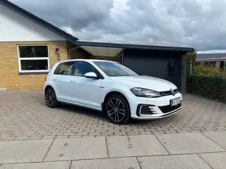 VW GOLF GTE 2020