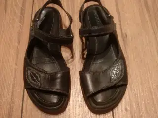 Sandaler, | Rødekro -
