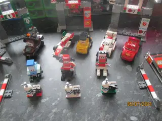 8679