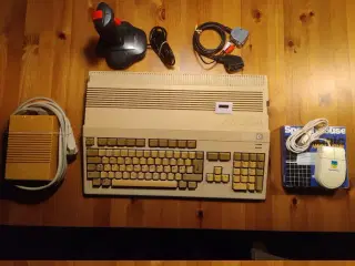 Amiga 500 inkl. Gotek drev med spil