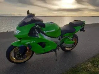 Kawasaki zx9r Ninja 