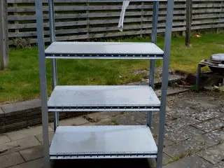 Hyldesystem til redskabsrum ell. garage