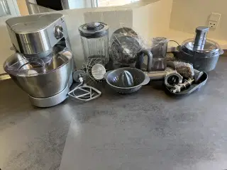 KENWOOD Køkkenmaskine med alt tilbehør