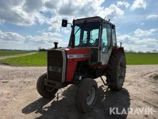 Traktor Massey Ferguson 690