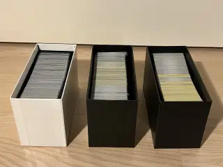 Æske med 500 pokemonkort