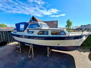 Saga 27 AC m/bovpropel