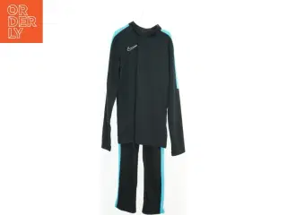 Sort og blå Nike træningssæt fra Nike (str. L)