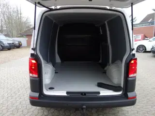 VW Transporter 2,0 TDi 150 Kassevogn DSG lang
