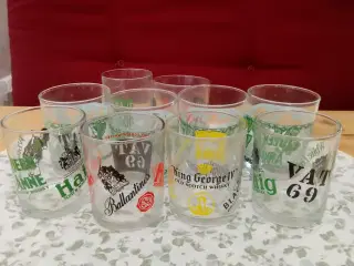Drinksglas med  forskellige motiver 10 stk 50 kr