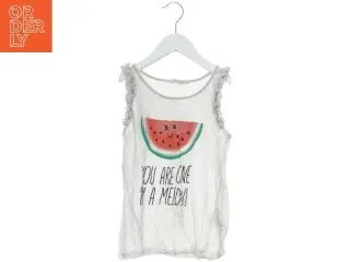 Ærmeløs top med vandmelon-motiv fra H&M (str. 140)
