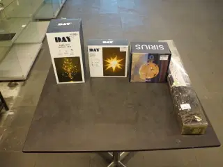 Diverse LED lystræer mv.