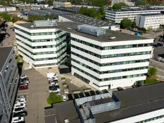 687 skønne kvm på en synlig placering i Herlev