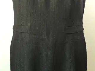 Hugo Boss, elegant kjole, str 42