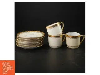 Porcelænskop og underkop sæt