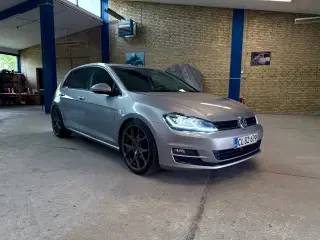 VW Golf VII 1,4 TSi 140 Highline DSG BMT