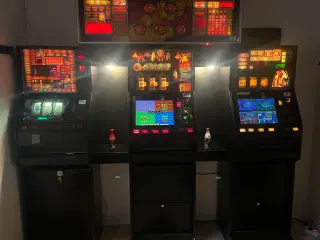 3 spilleautomater med toptavle 