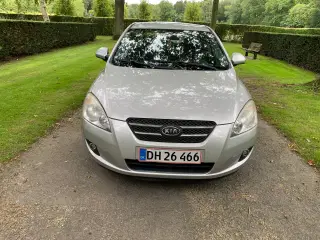 Kia cerd 1,6 2007