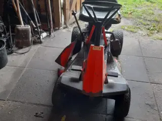 Grundet flytning plæne klipper 