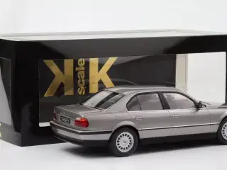 1:18 BMW 740i E38 1996