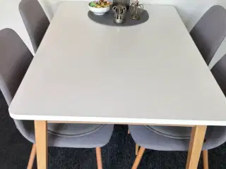 Spisebord