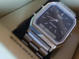 Casio AG-230-1DMLYES Armbånds ur