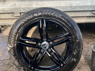 Komplet dæk med alufælge 