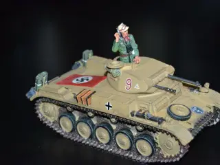 KING and Country Panzer II Tank Set (AK030)