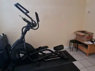 Crosstrainer Masterfit TP900 FC.