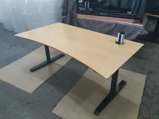 Omann skrivebord 
