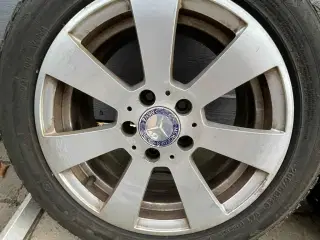 Alufælge til Mercedes monteret med pigdæk 