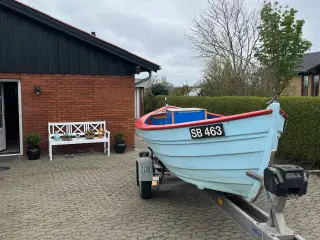 17fods glasfiber med 8HK Bukh