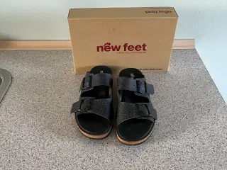 New Feet sandal