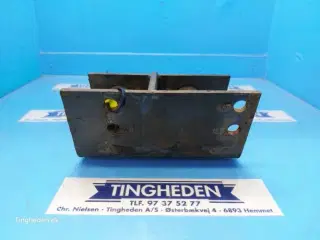 Massey Ferguson 690 Support L. 1680876M91