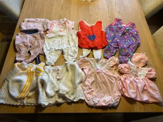 Tøj til babydukke 50- 60 cm eller babytøj 