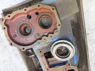 Ford 7810 Gearkasse E2NN7006EA 
