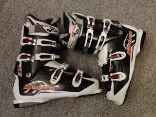 Nordica Sportmachine skistøvler