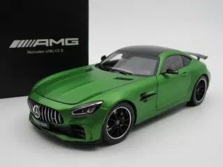 2019 Mercedes AMG GT-R Coupé - 1:18