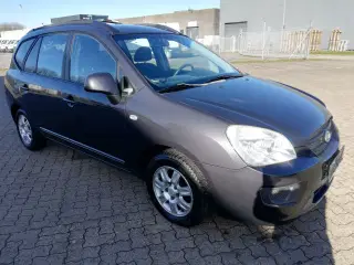 7 sæder 236,250km 2,0 144hk med træk/AC