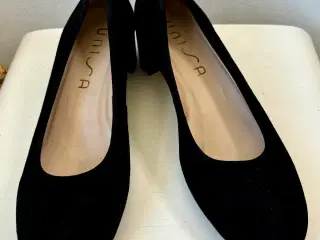 Unisa, pumps, str 41