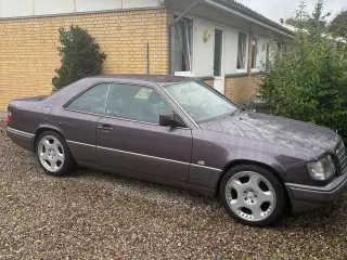 Mercedes w124 Coupe E220