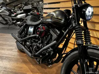 Harley-Davidson FXD Dyna Super Glide